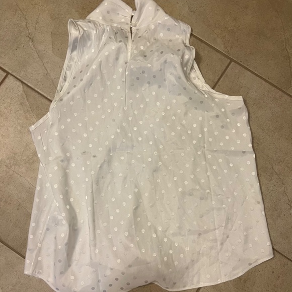 Chenault sleeveless blouse - Picture 3 of 4